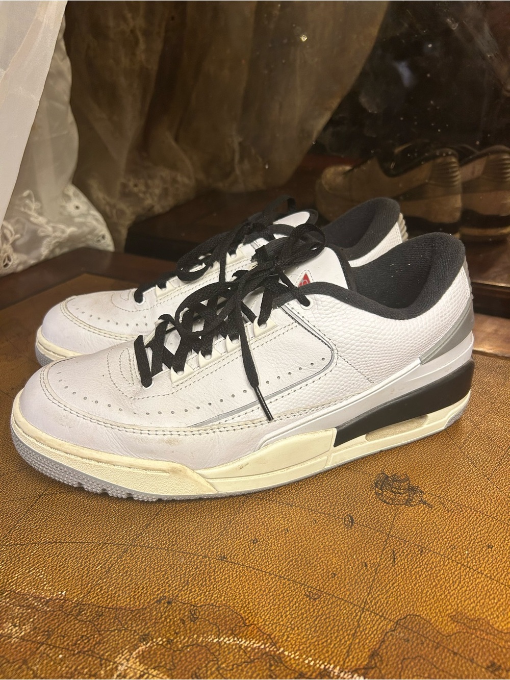 Nike AIR JORDAN Retro 2/3 Low Top White With Silver And Black Size 10.5